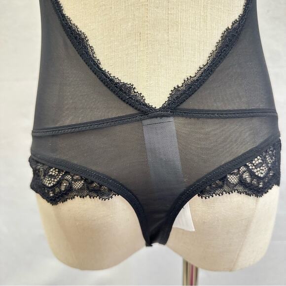 Abercrombie and Fitch black lace teddy lingerie bodysuit size small - Picture 12 of 16